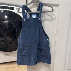 Bella Bliss Blue Corduroy girls Overalls (size 5 but short, so I’d say 3-4T)